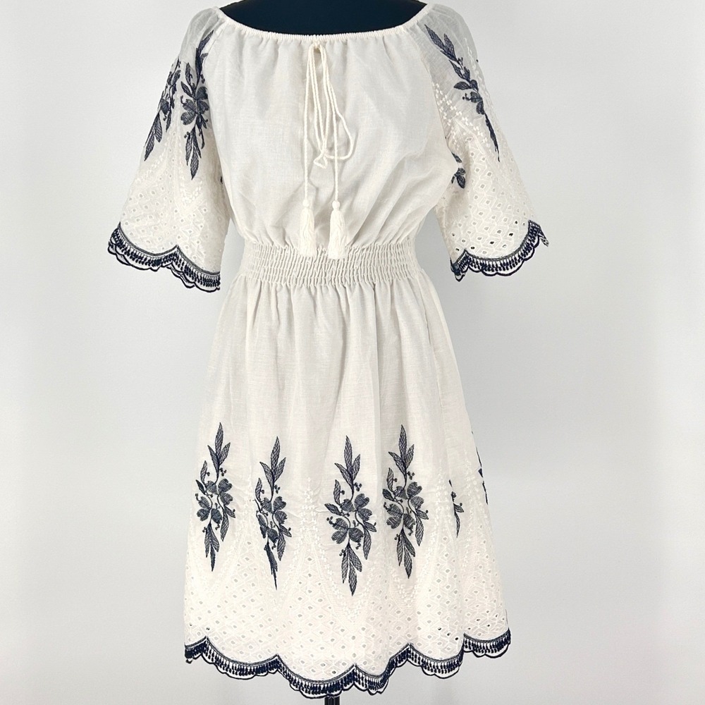 Anthropologie Kindred Embroidered Peasant Dress Boho Cottage Smocked Midi Medium